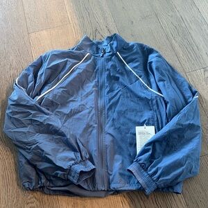 Lululemon license to train jacket